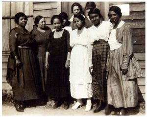 Domestic Workers Demand 6-Day-Week Domestic Workers Demand 6-Day-Week