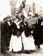 How Did Immigrant Textile Workers Struggle to Achieve an American Standard of Living? The 1912 Strike in Lawrence, Massachusetts How Did Immigrant Textile Workers Struggle to Achieve an American Standard of Living? The 1912 Strike in Lawrence, Massachusetts